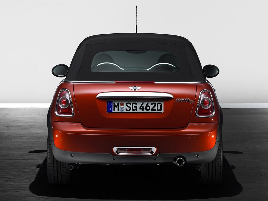  Mini Cooper D Cabrio 2010 года  (фото 9 из 23)